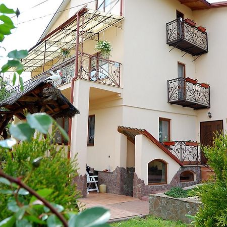 Hotel U Olgi Truskawez Exterior foto
