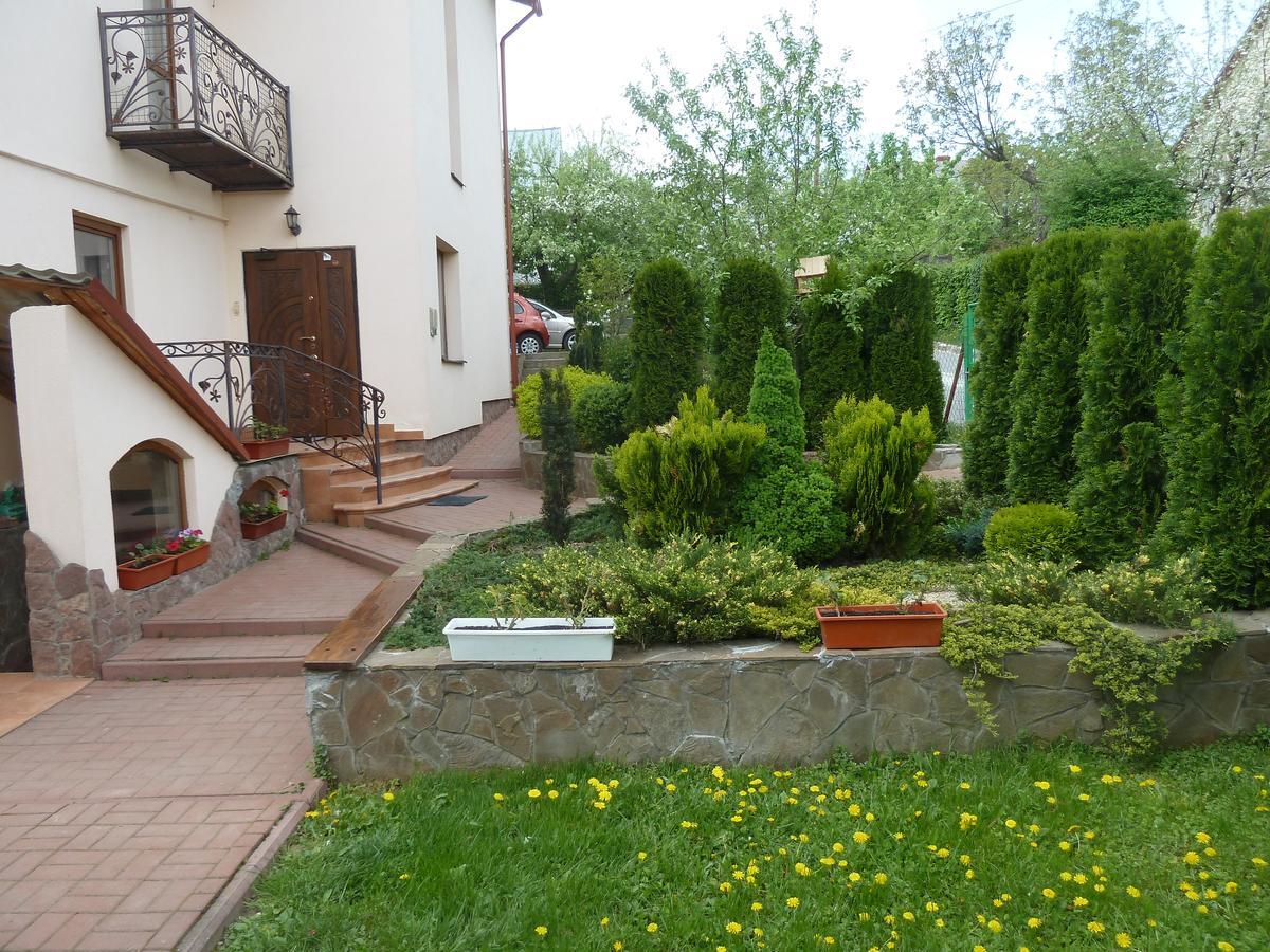 Hotel U Olgi Truskawez Exterior foto