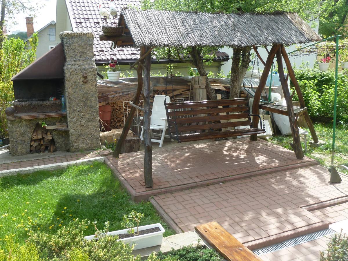 Hotel U Olgi Truskawez Exterior foto